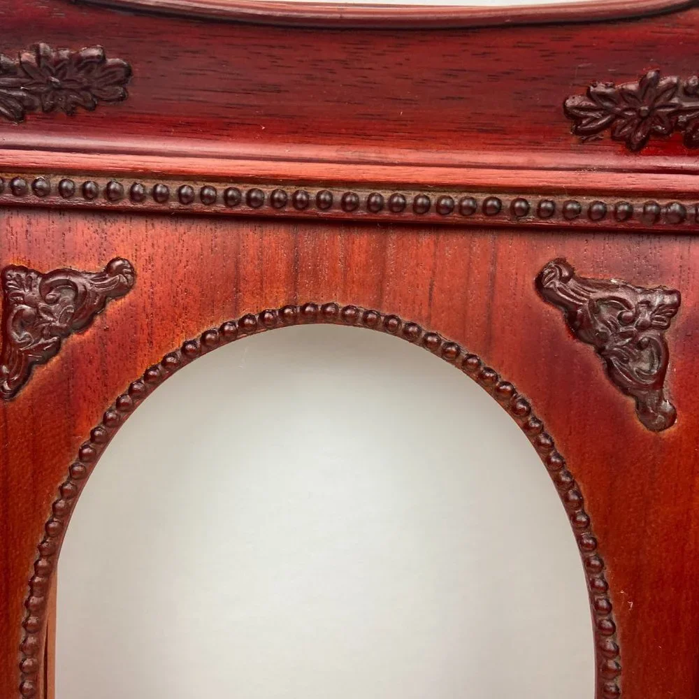 NWOT Wooden Frame Vintage 10